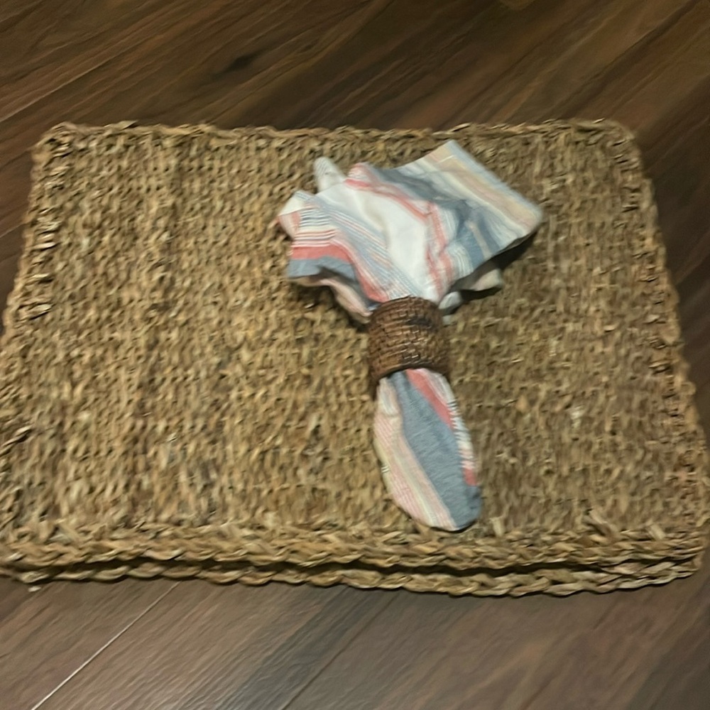 Belks brand place mat